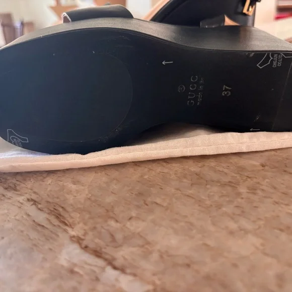 Gucci Black Leather Platform Wedge Sandals with Gold Horsebit size 37 - Picture 4 of 7